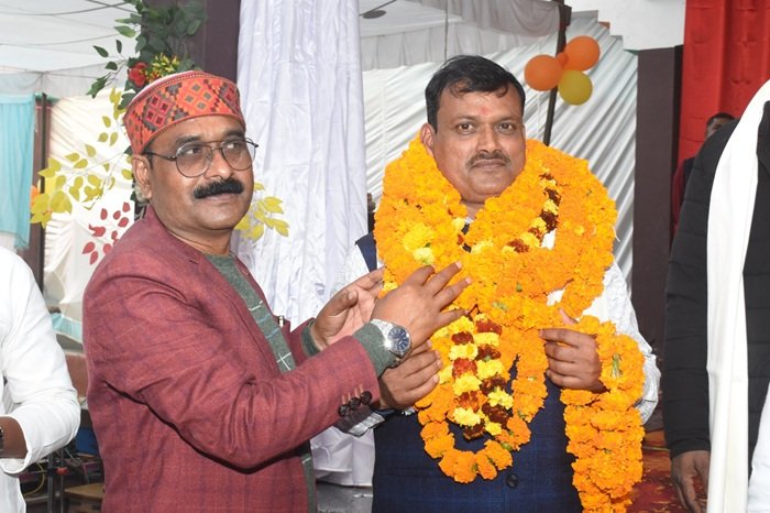माल्यार्पण समारोह